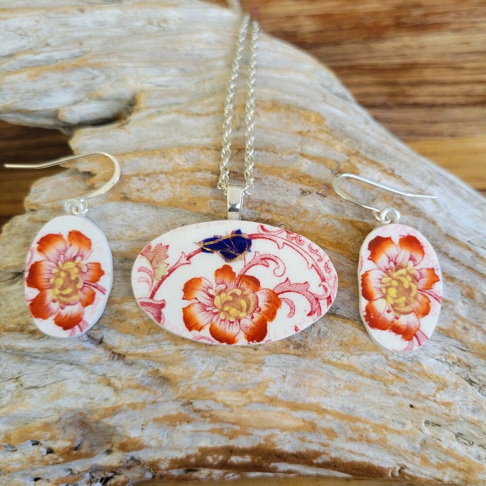 Vintage Broken China Pendant Necklace & Earring Set